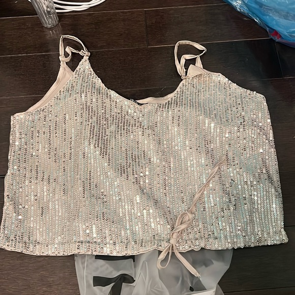 NEW Glitter Sequin Tank Top - Picture 1 of 5